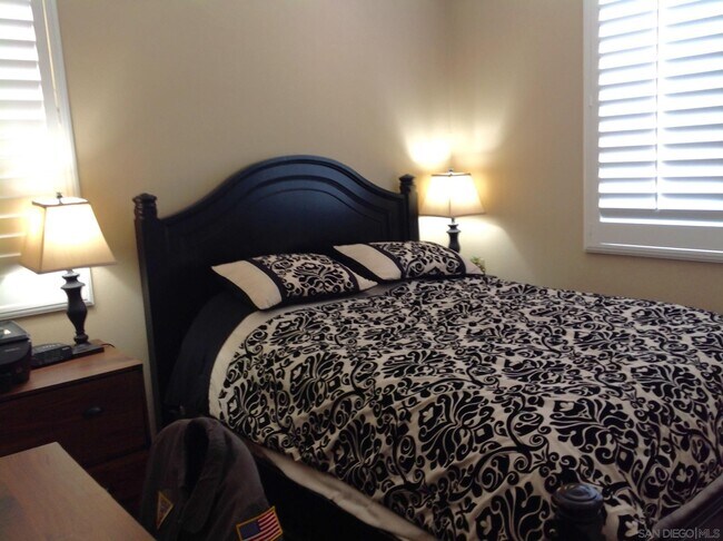 Building Photo - 1117 Mt Dana Dr