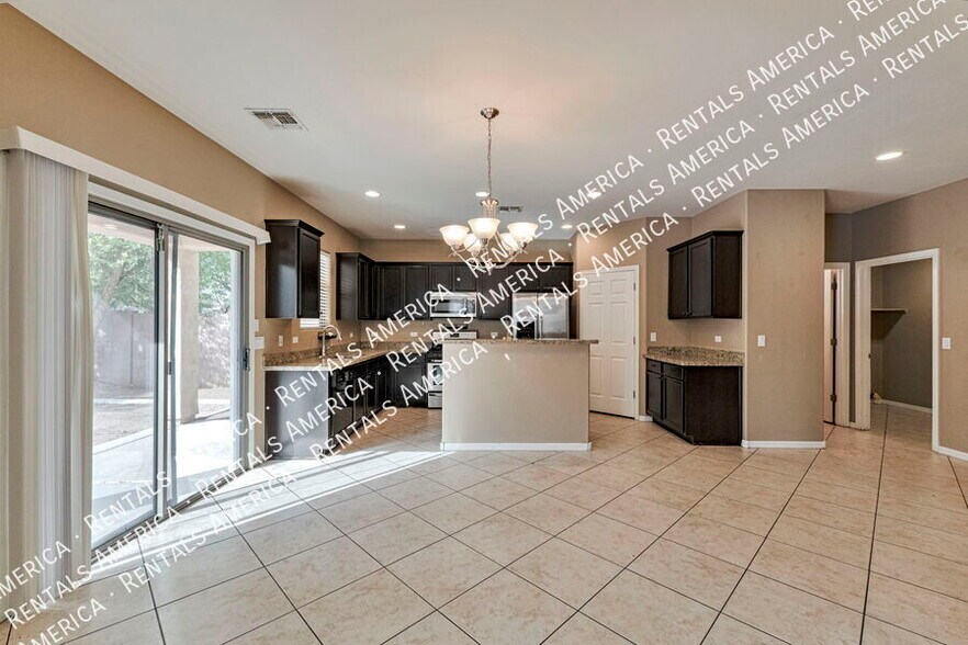 Building Photo - 445 W Corte Planga