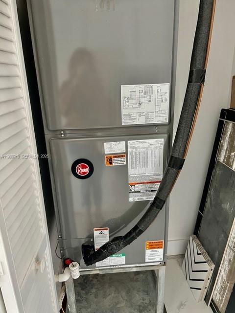 Building Photo - 10601 NW 18th Ct