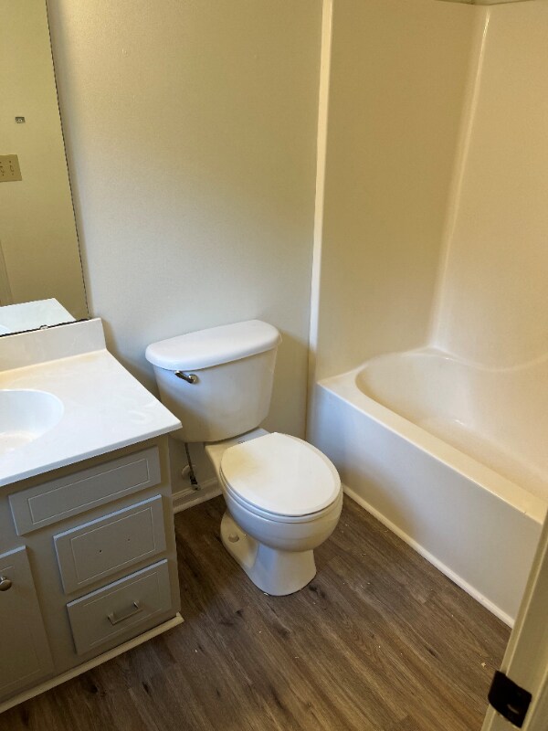 Building Photo - 21032 N Main St