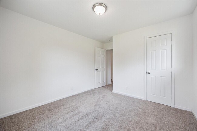 Building Photo - 5111 Clover St