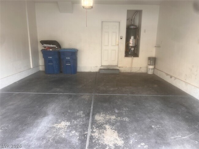 Building Photo - 6312 Rolling Rose St