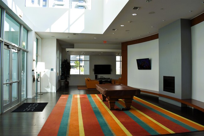 Building Photo - 300 S Australian Ave