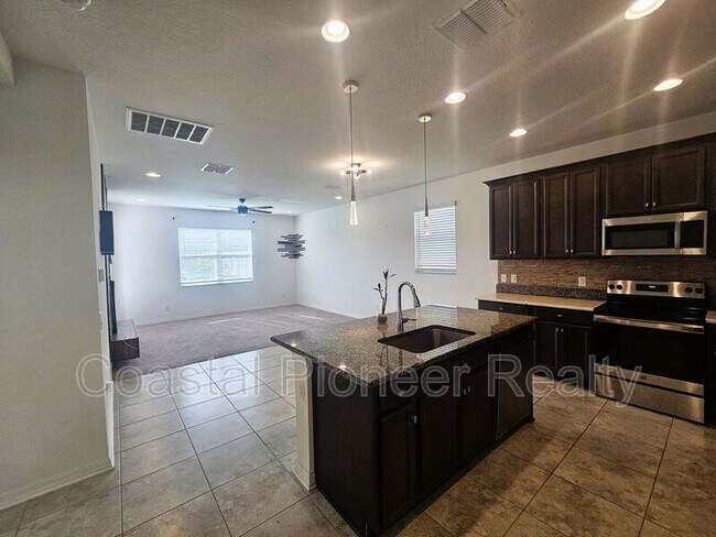 Building Photo - 16073 Sonoma Grv Cir