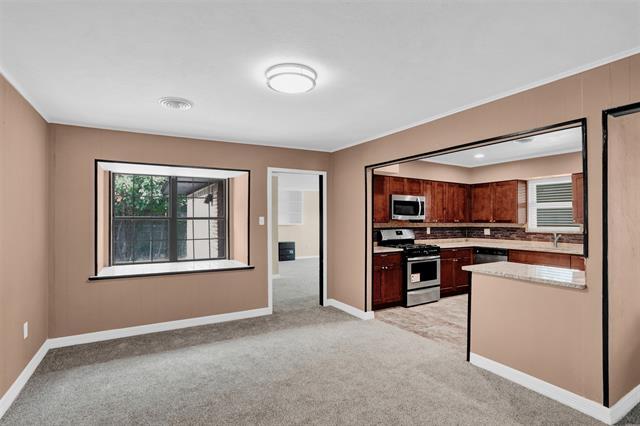 Building Photo - 1842 Hood St