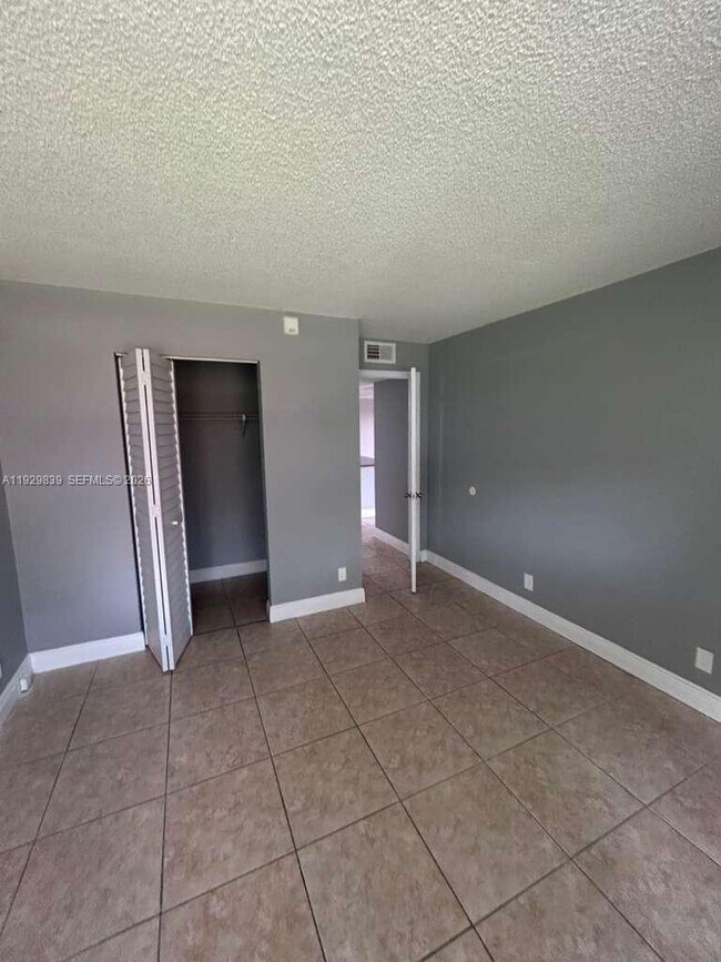 Building Photo - 10757 Cleary Blvd