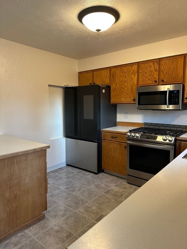 Building Photo - 8741 Flamingo Dr