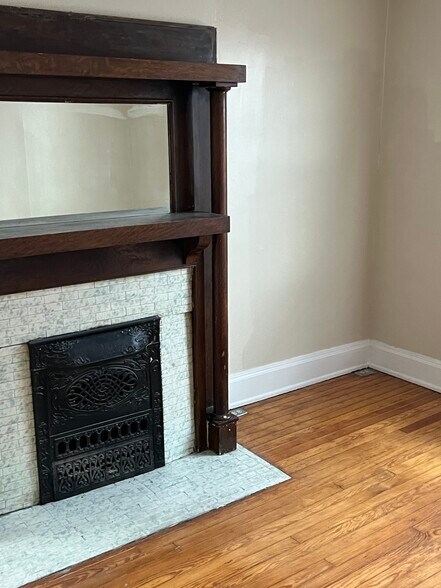 Building Photo - 3740 Edwards Rd