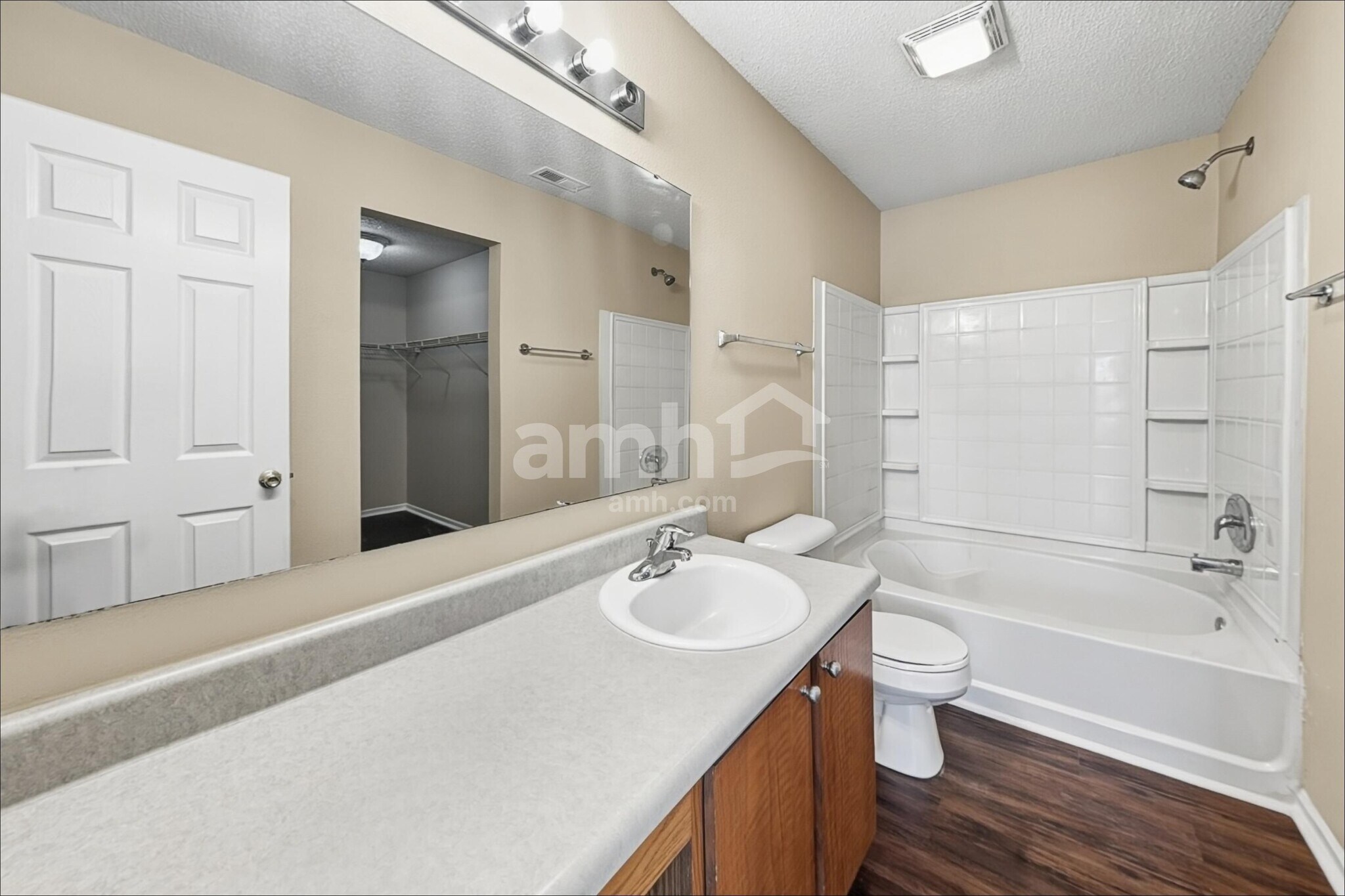 Building Photo - 10395 Carrington Way