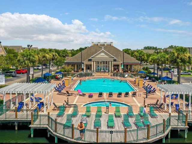 Building Photo - 4600 Yellowgold Rd W