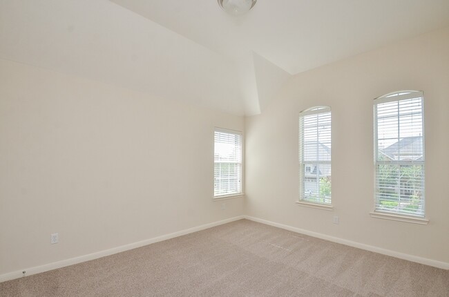 Building Photo - 5218 Lacey Oak Meadow Dr