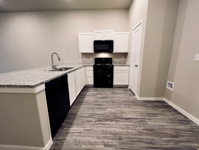 Building Photo - 2102 N Avenue K