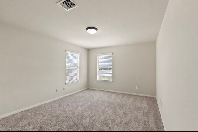 Building Photo - 21627 Cozy Hollow Ln