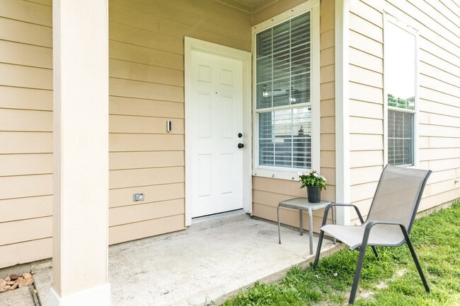 Building Photo - 345 Brandy Ridge Ln