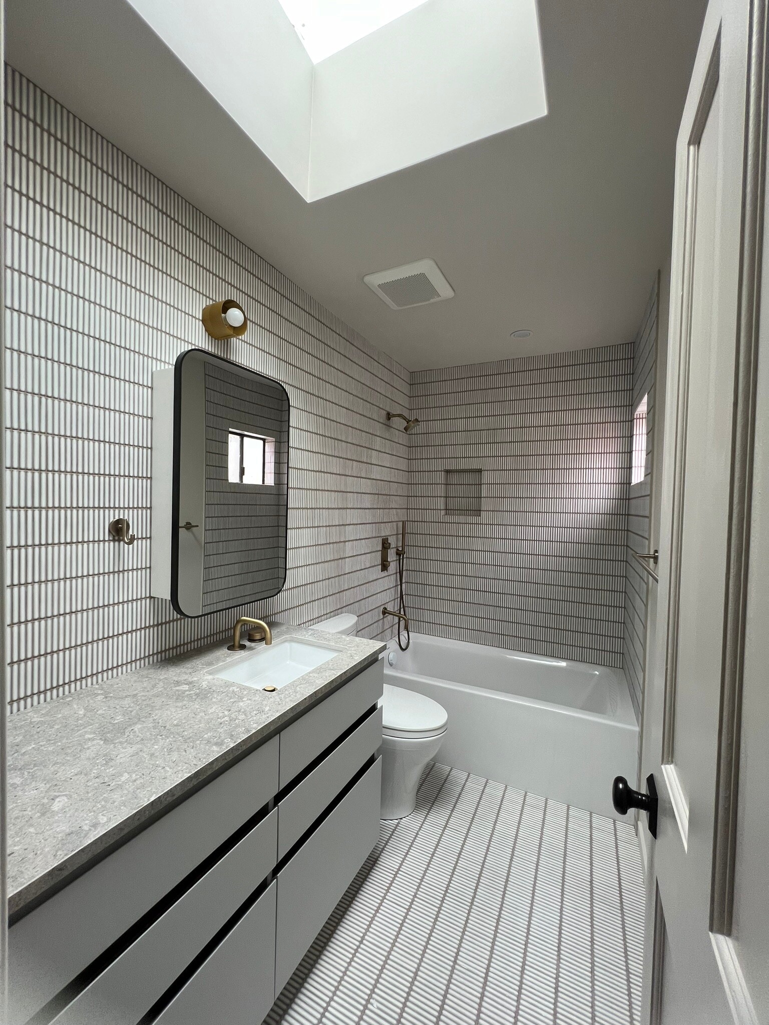 Second Bath - 1034 18th St