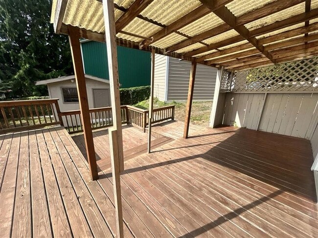 Building Photo - 3667 Waldron Dr