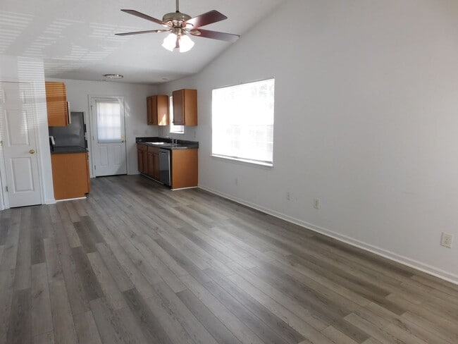 Building Photo - 1338 Hunters Rd