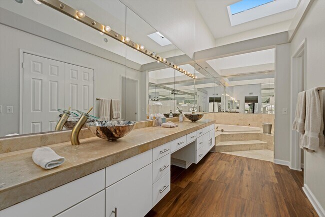 Building Photo - 45710 Pueblo Rd