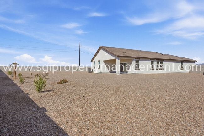 Building Photo - 25489 W Fraktur Rd