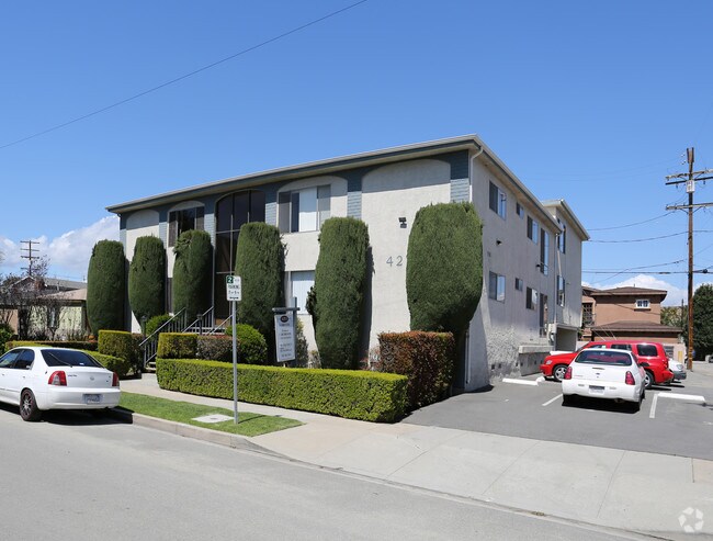 Building Photo - 4272 Corinth Ave