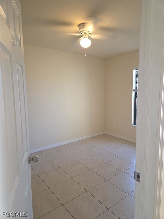 Building Photo - 233 SE 23rd Pl