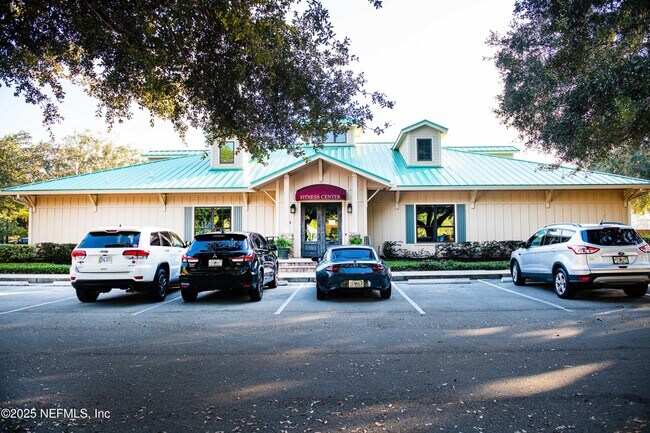 Building Photo - 955 Registry Blvd
