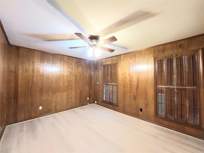 Building Photo - 7815 Small Leaf Cir