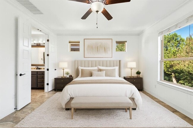 Building Photo - 404 Highland Village Dr