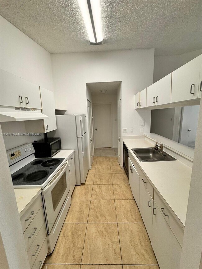 Building Photo - 15751 SW 106th Terrace