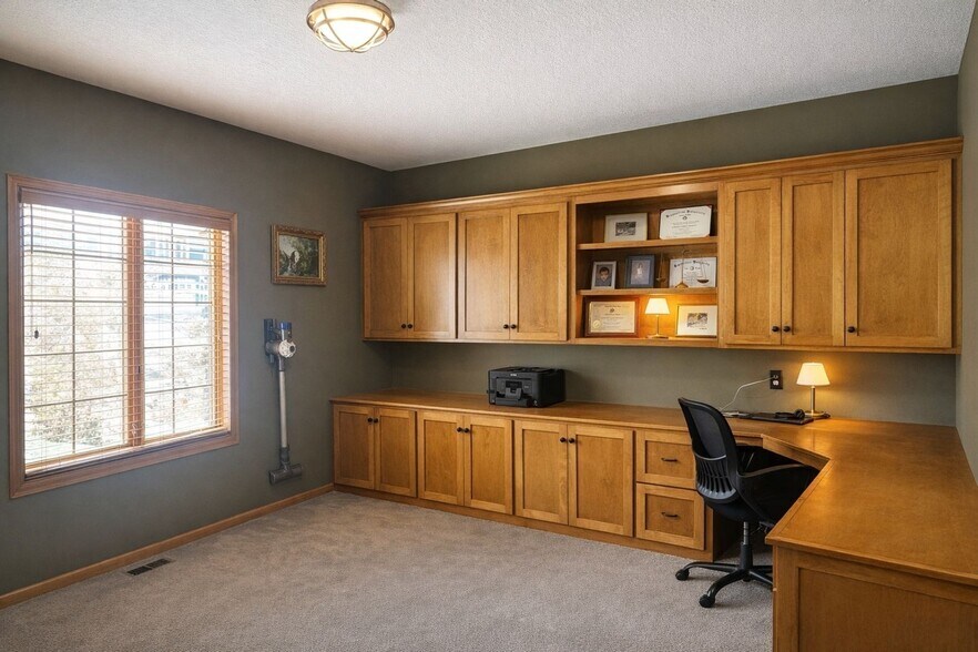 Building Photo - 2489 Schneider Ct