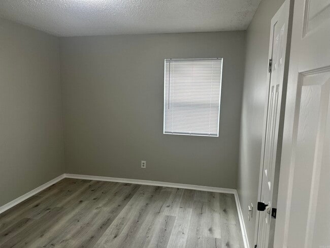 Building Photo - 7206 Stevenson Dr