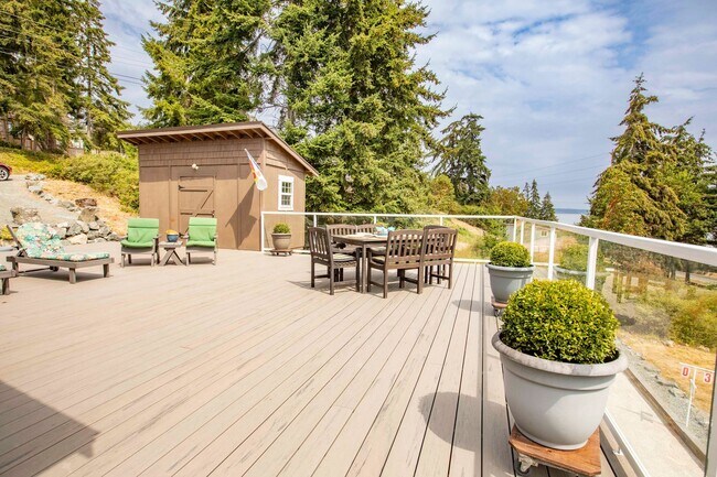 Building Photo - Furnished Greenbank Home with Water View a...