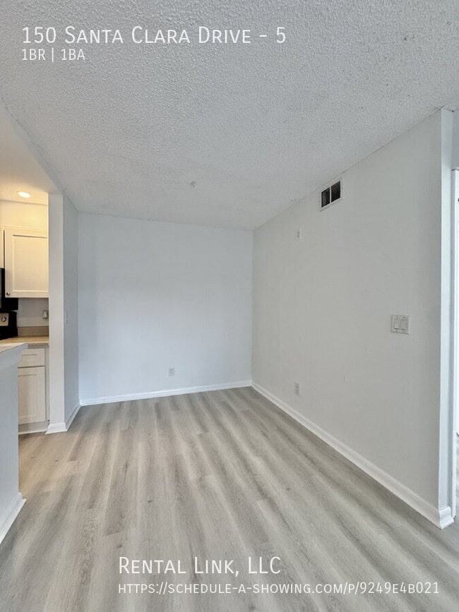 Building Photo - 150 Santa Clara Dr