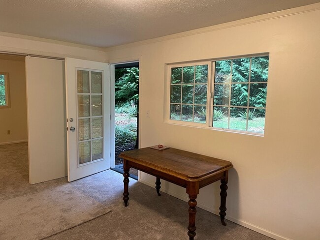 Building Photo - Single Level Home in Langley!