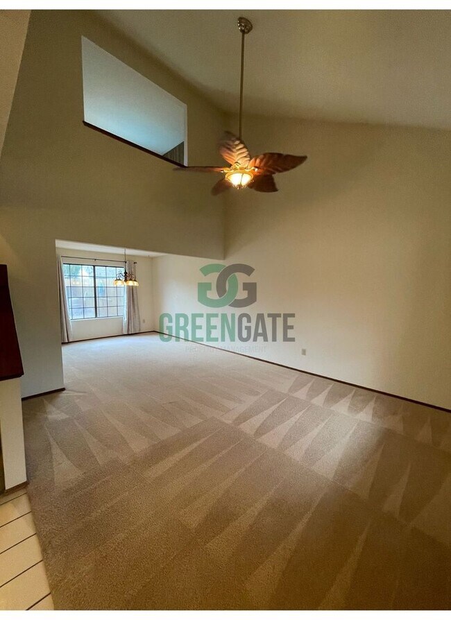 Building Photo - Back on the Market! Beautiful 3 bedroom 2.5 Bath home READY NOW in MODESTO!! With POOL!!