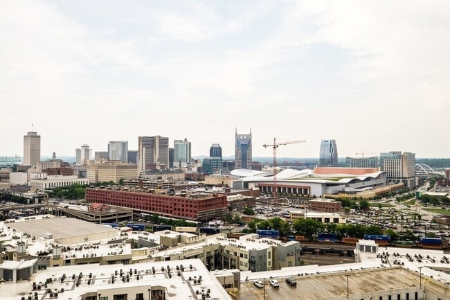 Building Photo - 600 12th Ave S