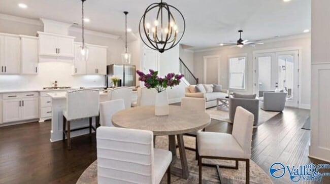 Building Photo - 350 Hay Rake Dr