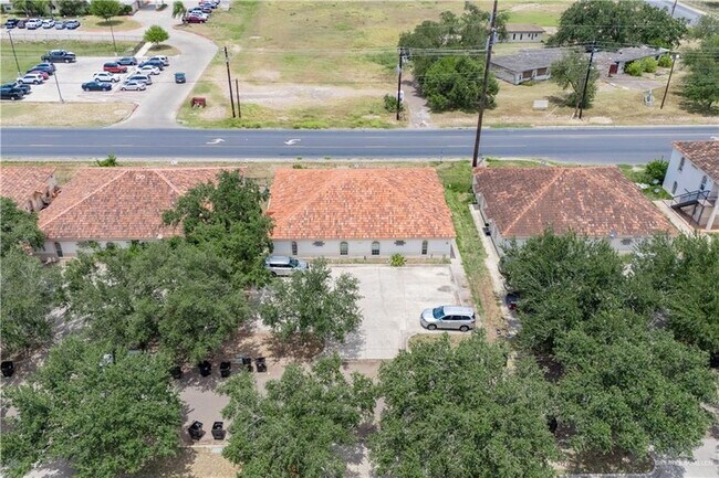 Building Photo - 604 Buena Vista Dr