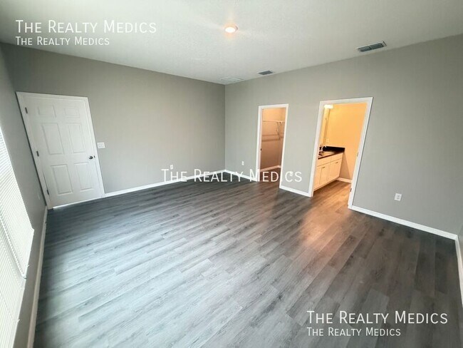 Building Photo - 1611 Fannin Ave NW