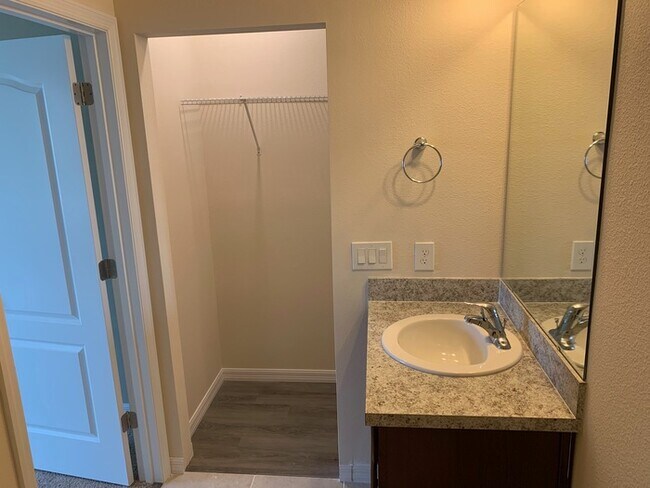 Building Photo - Garage Apartment in Winter Garden, Includes Utilities!