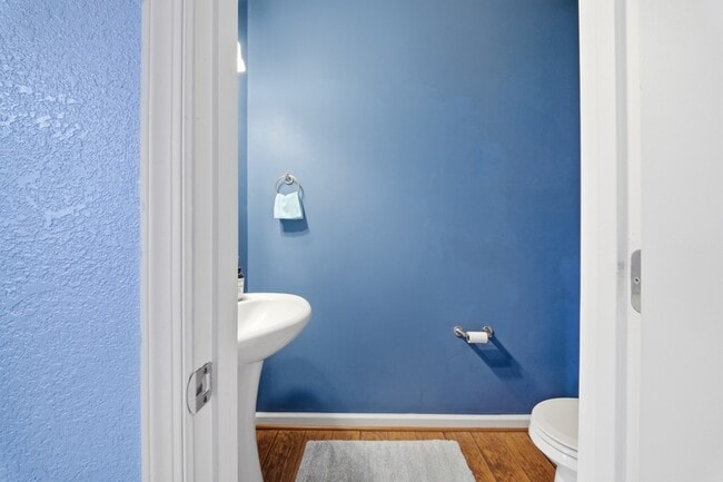 Building Photo - 507 Leonard Rd