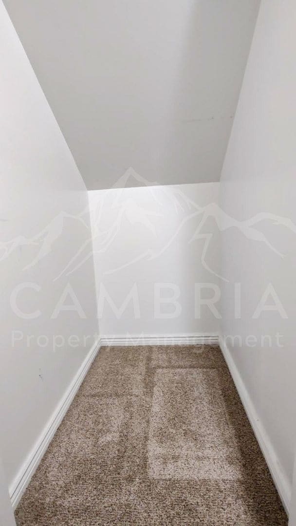 Building Photo - Lovely 4 BR Home in West Valley