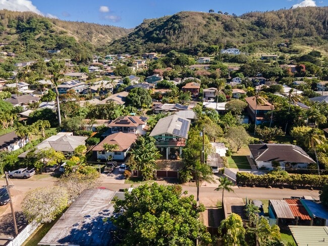 Building Photo - 59-018 Holawa St