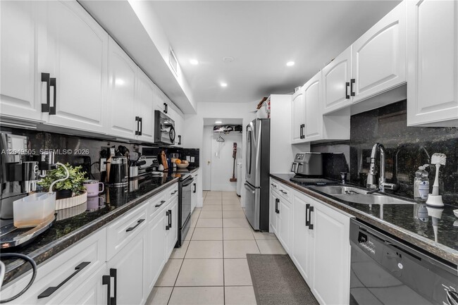 Building Photo - 8087 SW 86th Terrace