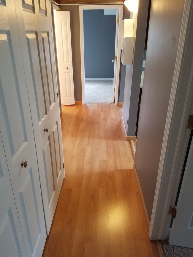 Hallway - 966 Bloomfield Village Blvd