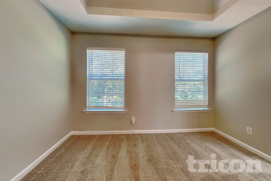 Building Photo - 535 Concord Terrace
