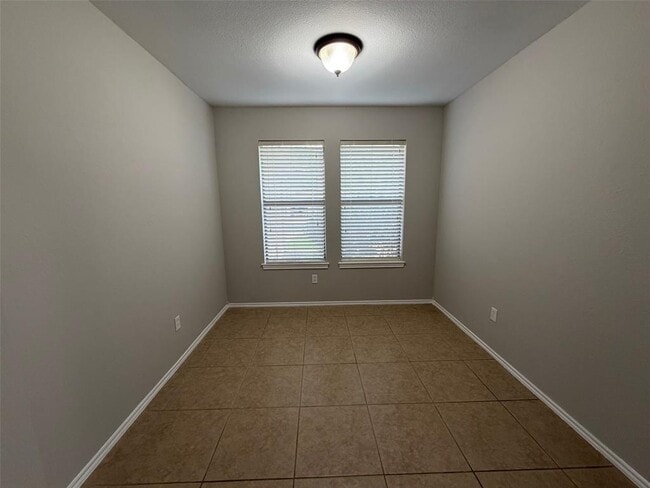 Building Photo - 8009 Tuscarora Trail