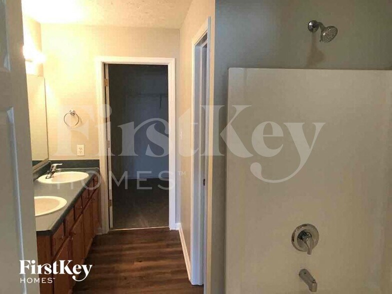 Building Photo - 867 Seabreeze Dr