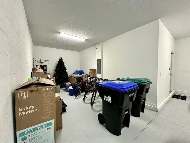 Building Photo - 11168 Robert Frost Dr