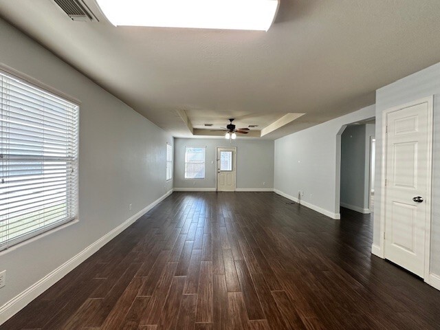Building Photo - 10403 Hurst Hill Ln